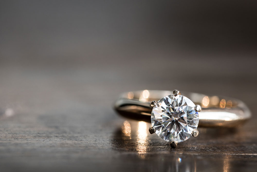 10 things to consider before buying an engagement ring